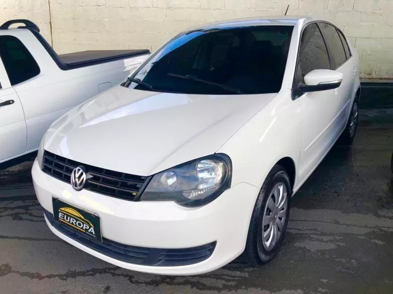 VW - VolksWagen - POLO SEDAN 1.6