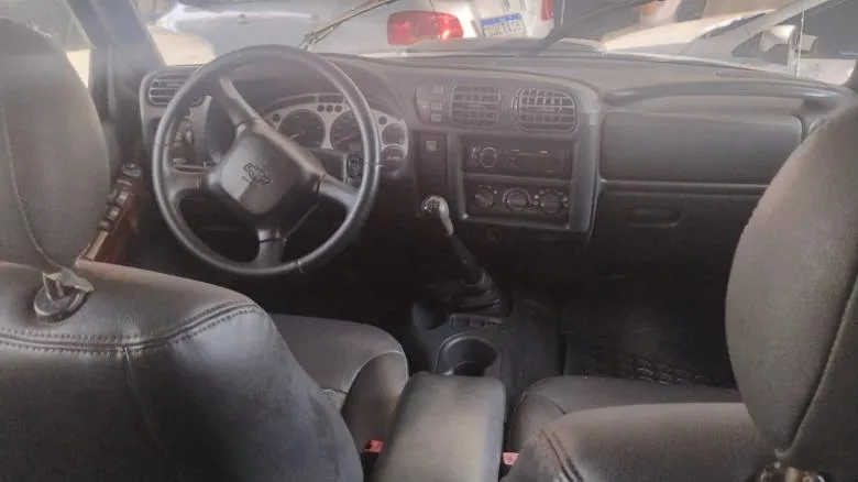 GM - Chevrolet - S-10 EXECUTIVE 2.8 TURBO 4X4